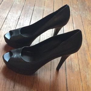 BCBG BCBGeneration size 8.5 high heels
